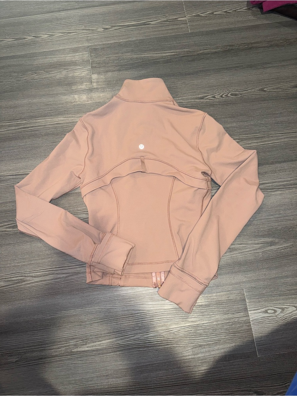 Lululemon Define Cropped Jacket Luon *Sparkle
Twilight Rose size 6 - Picture 5 of 7